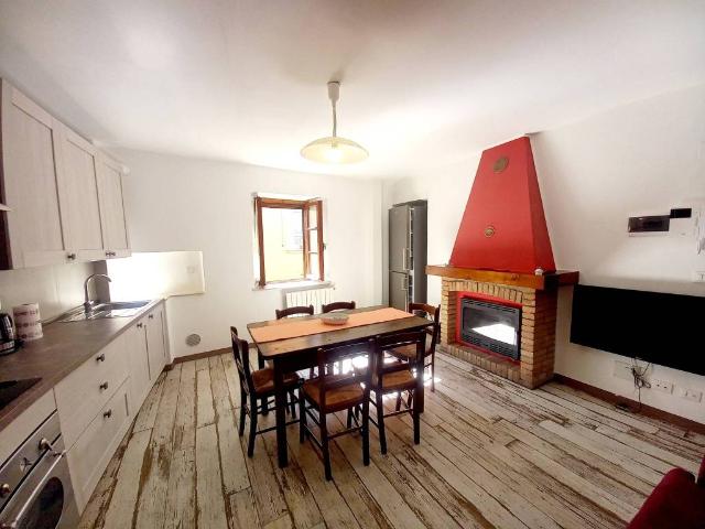 Villa Indipendente in vendita a Berceto, Reggio Emilia
