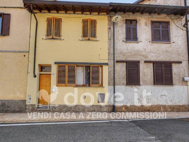 Villa Indipendente in vendita a Beregazzo, Beregazzo con Figliaro