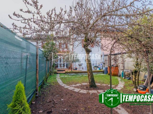 Villa Indipendente in vendita a Bereguardo, Lombardia