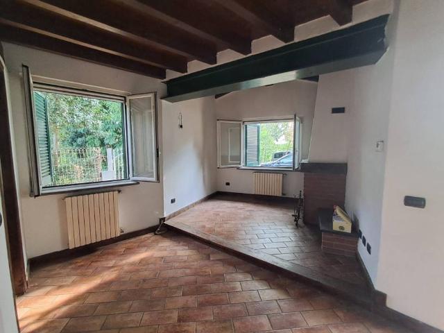 Villa Indipendente in vendita a Bereguardo, Lombardia