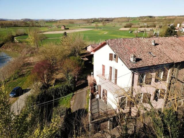 Villa Indipendente in vendita a Piemonte, Alessandria