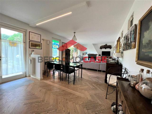 Villa Indipendente in vendita a Ronchi, Bergamo