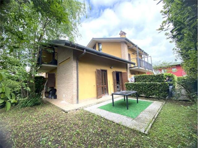 Villa Indipendente in vendita a Bergamo, Lombardia