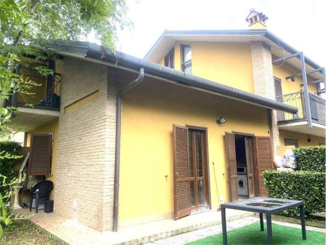 Villa Indipendente in vendita a Bergamo, Lombardia