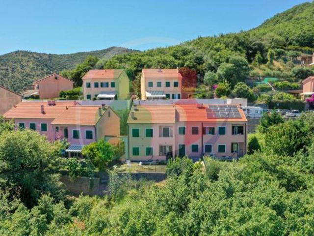 Villa Indipendente in vendita a Bergeggi, Liguria