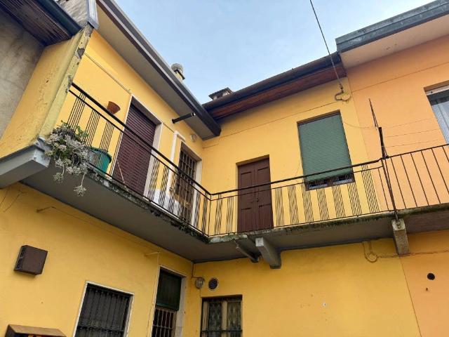 Villa Indipendente in vendita a Villanova, Bernareggio