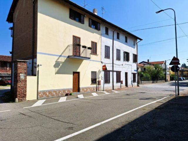 Villa Indipendente in vendita a Bernate Ticino, Lombardia