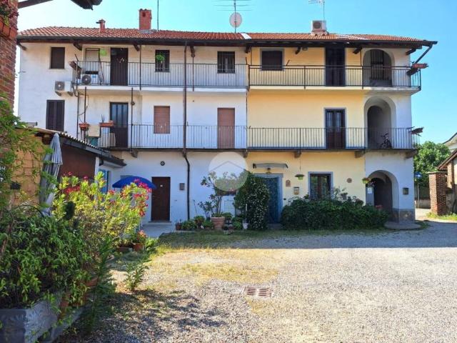 Villa Indipendente in vendita a Bernate Ticino, Lombardia