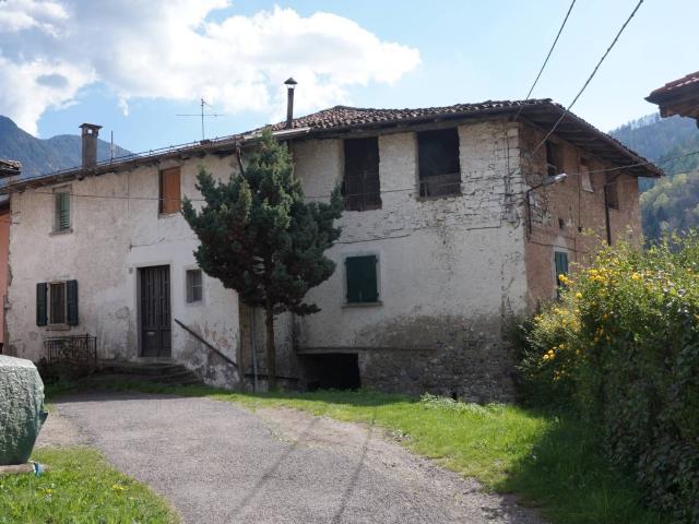 Villa Indipendente in vendita a Comunità delle Giudicarie, Bersone