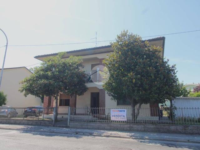 Villa Indipendente in vendita a Unione di Comuni della Romagna Forlivese, Bertinoro