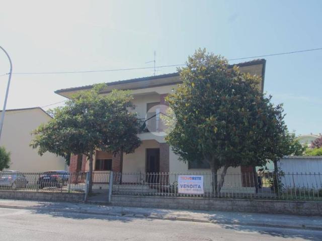 Villa Indipendente in vendita a Unione di Comuni della Romagna Forlivese, Bertinoro