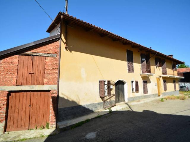 Villa Indipendente in vendita a Piemonte, Asti