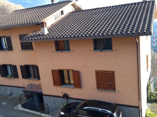 Villa Indipendente in vendita a Comunità montana della valle Camonica, Berzo Demo