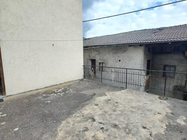 Villa Indipendente in vendita a Comunità montana della valle Camonica, Berzo Demo