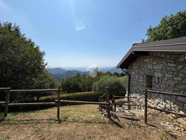 Villa Indipendente in vendita a Santo Stefano, Berzo San Fermo