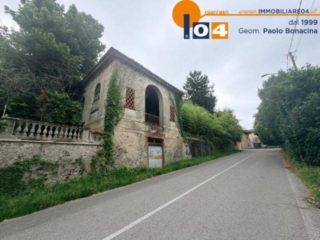 Villa Indipendente in vendita a Besana In Brianza, Lombardia