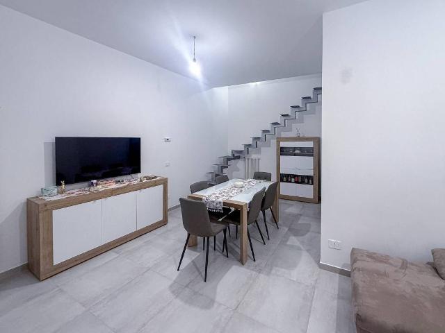 Villa Indipendente in vendita a Besate, Milano