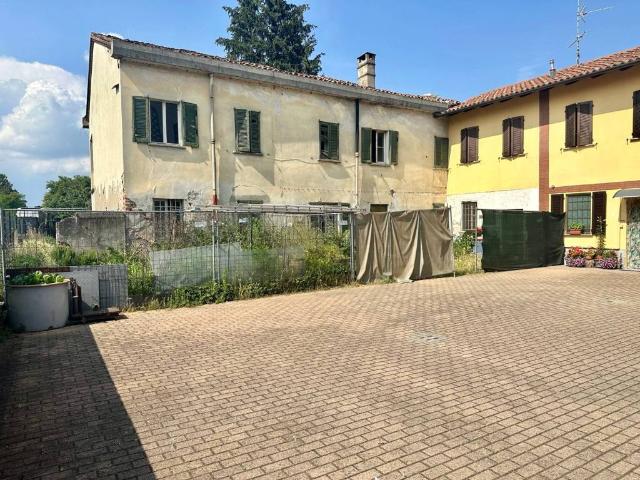 Villa Indipendente in vendita a Unione dei Comuni I Fontanili, Besate