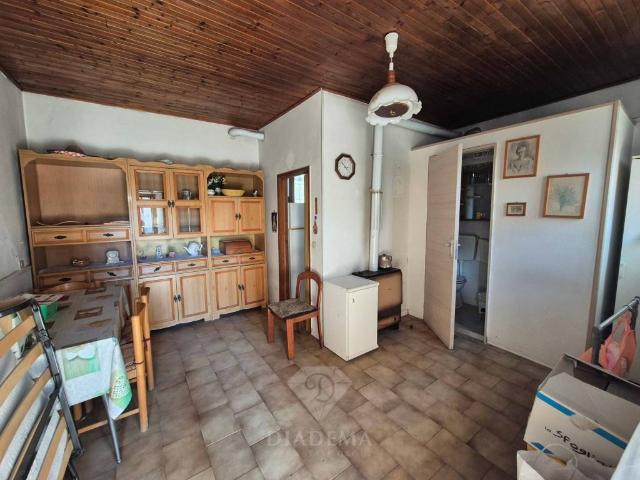 Villa Indipendente in vendita a Besnate, Lombardia