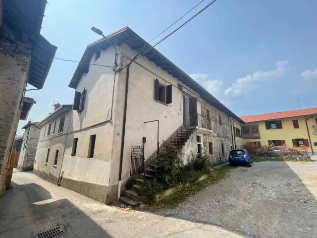 Villa Indipendente in vendita a Olginasio, Besozzo