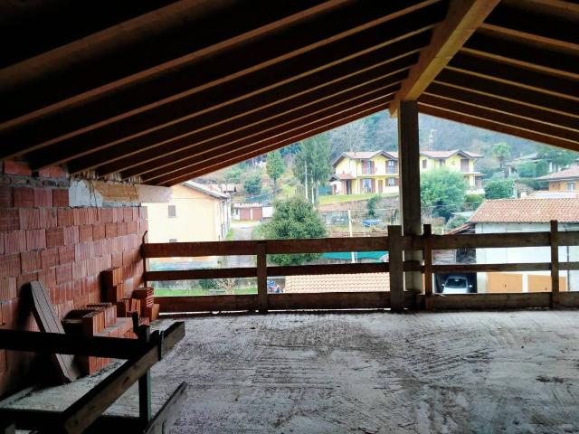 Villa Indipendente in vendita a Olginasio, Besozzo
