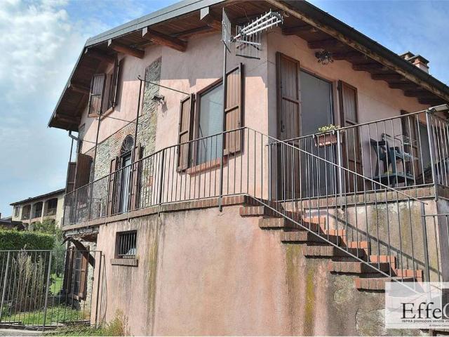 Villa Indipendente in vendita a Olginasio, Besozzo