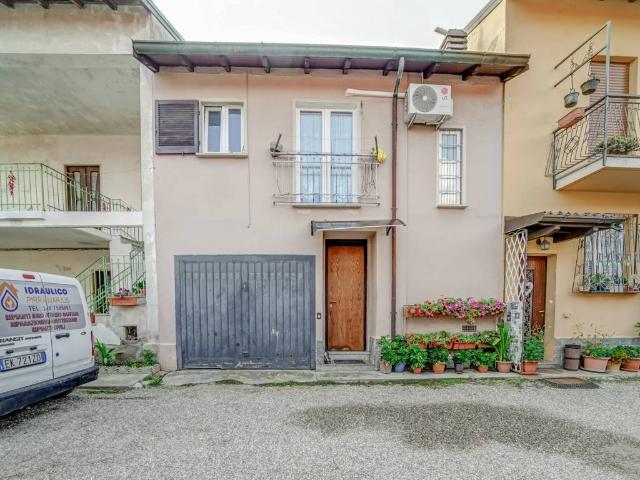 Villa Indipendente in vendita a Olginasio, Besozzo