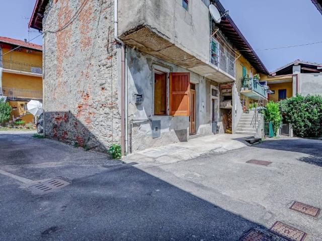 Villa Indipendente in vendita a Olginasio, Besozzo