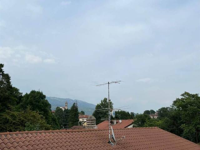Villa Indipendente in vendita a Bogno, Besozzo
