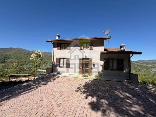 Villa Indipendente in vendita a Fra I Luoghi, Bettola