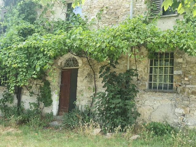 Villa Indipendente in vendita a Bettola, Reggio Emilia