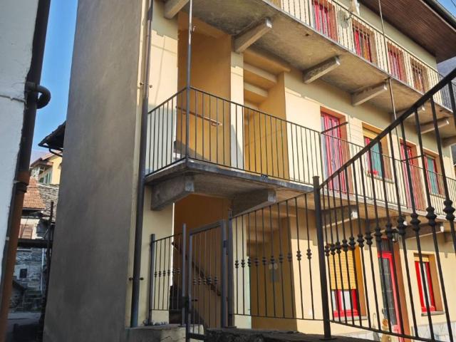 Villa Indipendente in vendita a Bannio Anzino, Piemonte