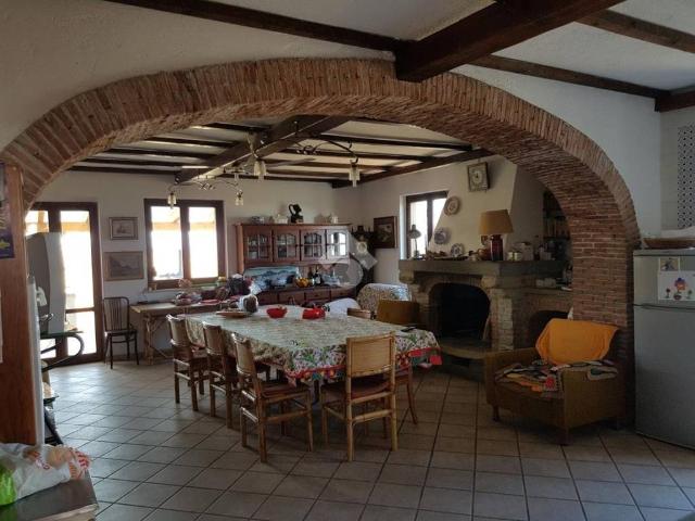 Villa Indipendente in vendita a Collemancio, Cannara