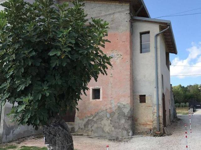 Villa Indipendente in vendita a Bevagna, Umbria
