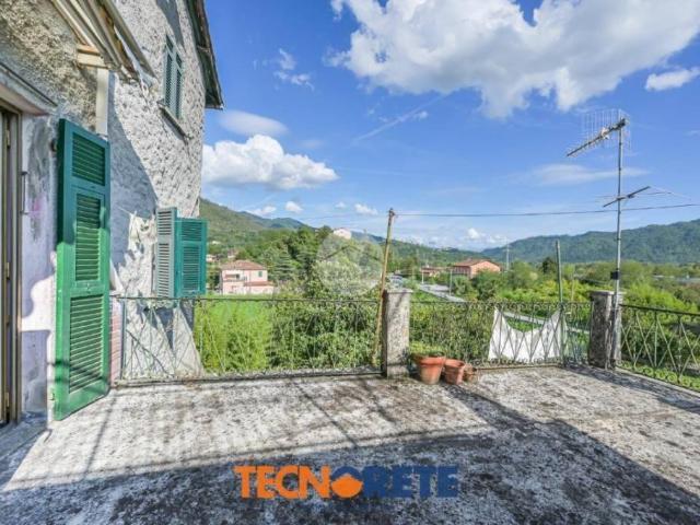 Villa Indipendente in vendita a Zucchetto, Beverino Castello