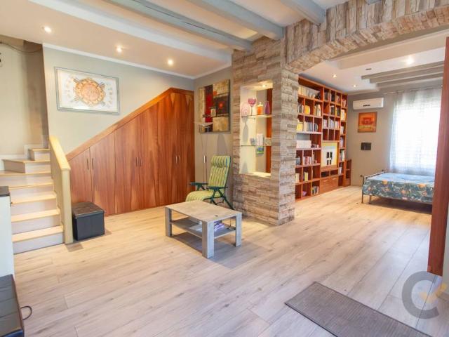 Villa Indipendente in vendita a Biandronno, Lombardia