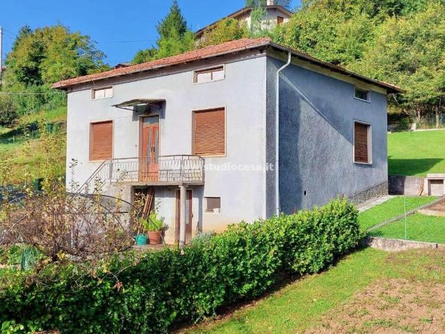 Villa Indipendente in vendita a Bianzano, Lombardia