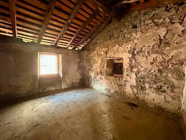 Villa Indipendente in vendita a Bianzano, Lombardia