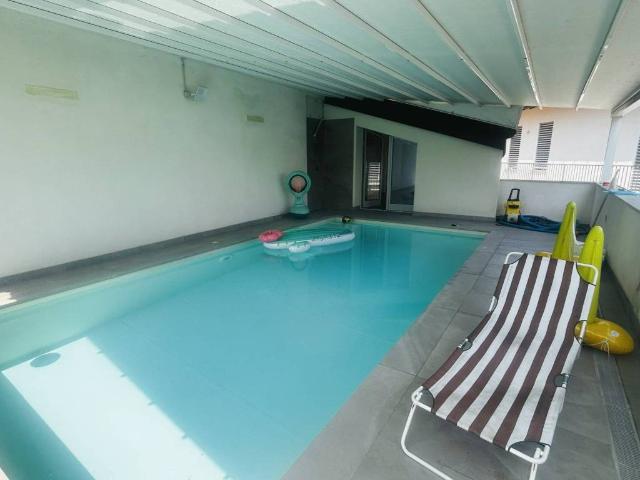 Villa Indipendente in vendita a Biassono, Lombardia