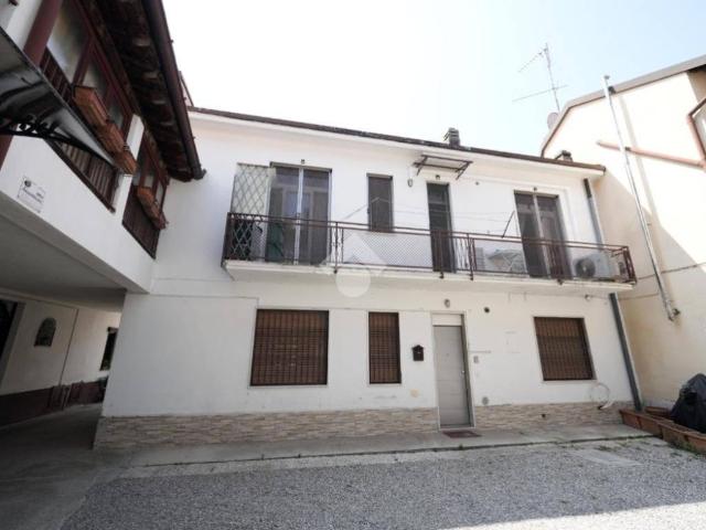 Villa Indipendente in vendita a Biassono, Lombardia