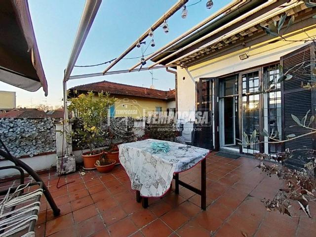 Villa Indipendente in vendita a San Giorgio al Lambro, Biassono