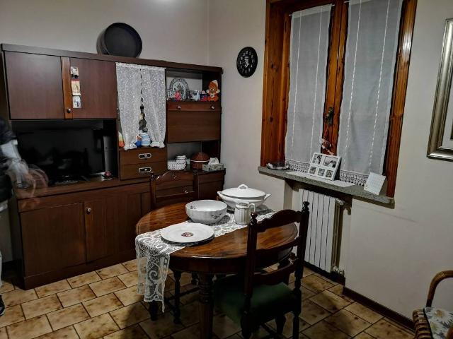 Villa Indipendente in vendita a Val d’Enza, Re