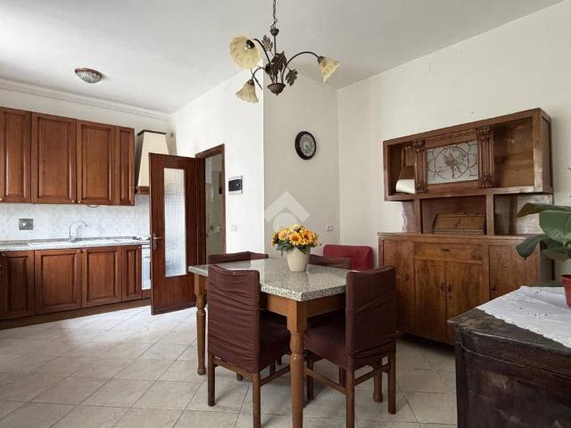 Villa Indipendente in vendita a Val d’Enza, Re