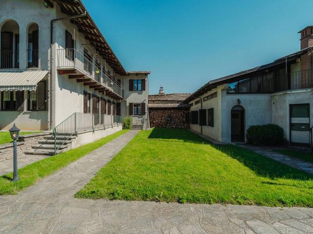 Villa Indipendente in vendita a Famolasco, Piemonte
