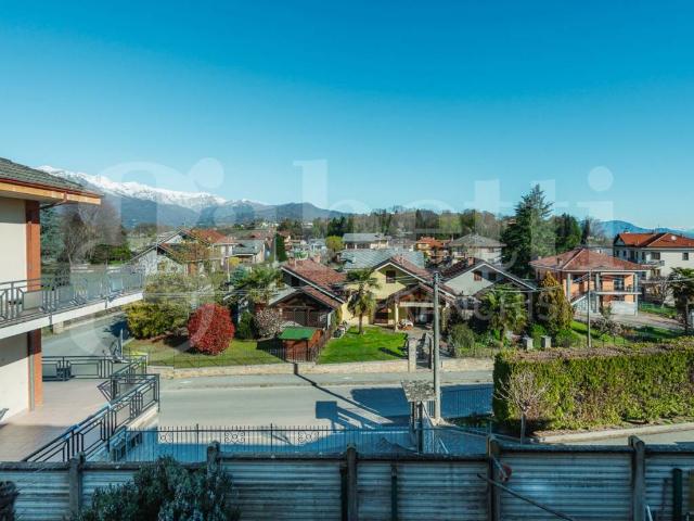Villa Indipendente in vendita a Famolasco, Piemonte