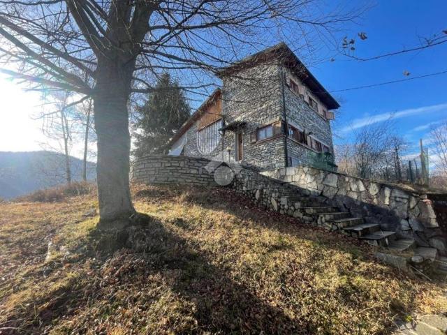 Villa Indipendente in vendita a Famolasco, Piemonte