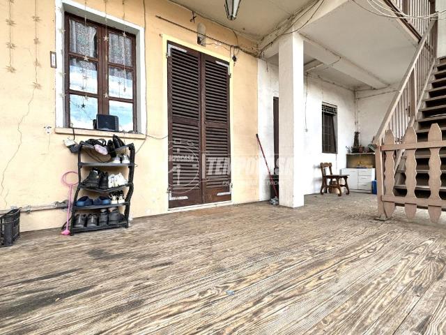Villa Indipendente in vendita a Arico, Piemonte