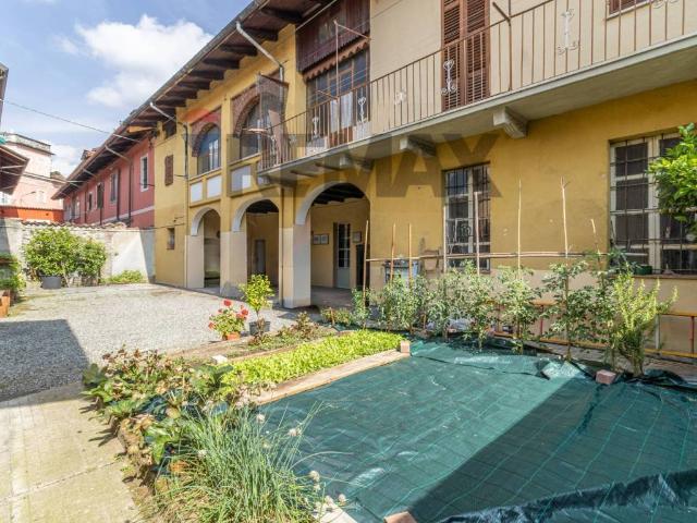 Villa Indipendente in vendita a Prato, Piemonte
