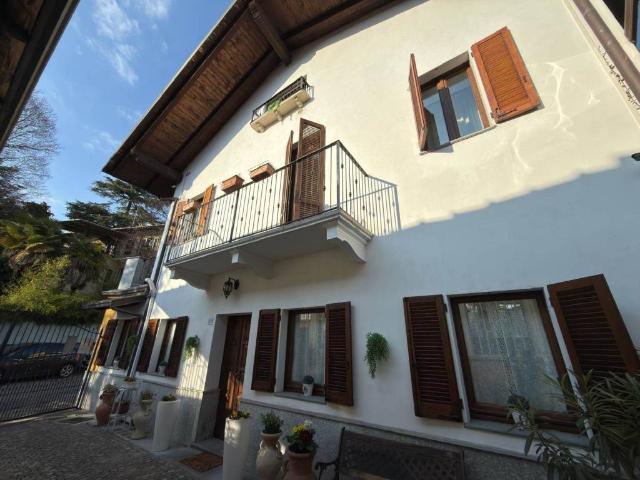 Villa Indipendente in vendita a Arico, Piemonte