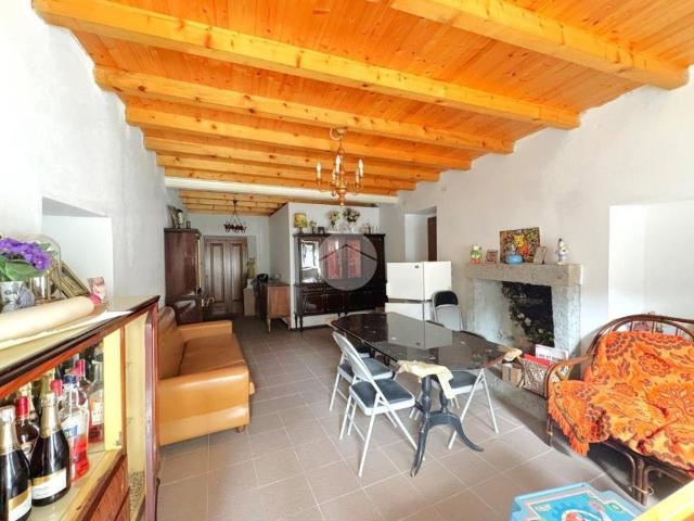 Villa Indipendente in vendita a Comunità montana della valle Camonica, Bienno